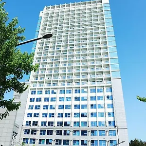 Apartment Shine, Incheon